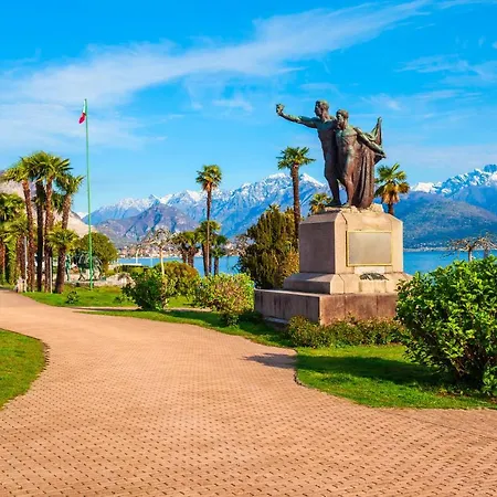 Apartman Riccardo House 1 Min From - Happy