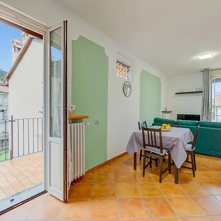 Апартаменты Riccardo House 1 Min From - Happy Стреза