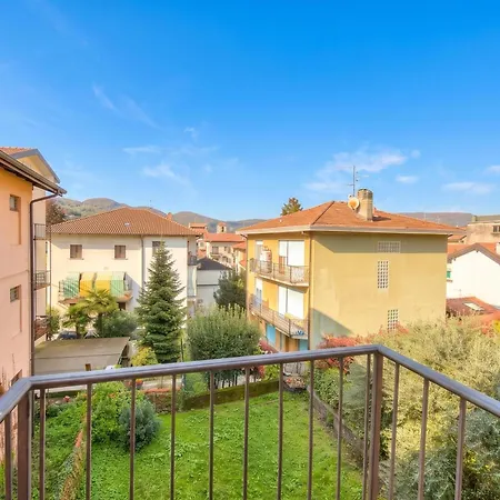 Riccardo House 1 Min From - Happy Апартаменты