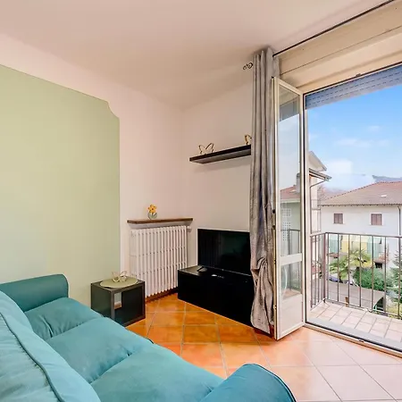 Riccardo House 1 Min From - Happy Апартаменты *