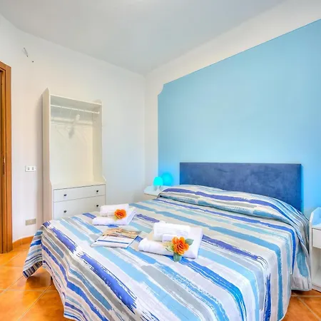 Riccardo House 1 Min From - Happy Апартаменты