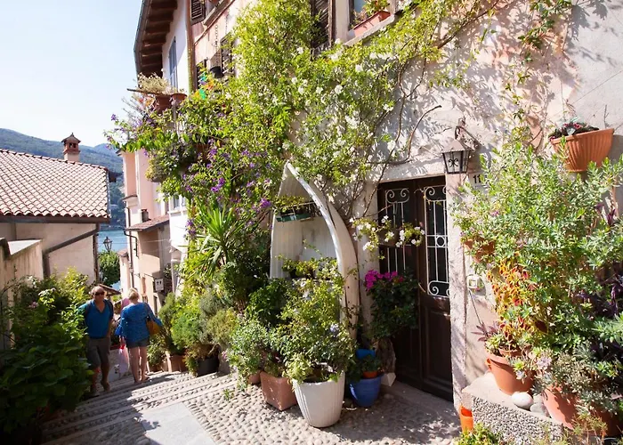 Apartment Riccardo House 1 Min From - Happy