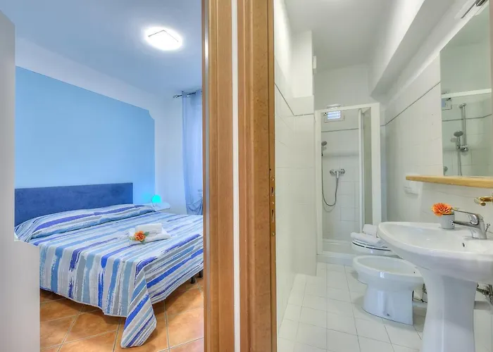 Апартаменты Riccardo House 1 Min From - Happy